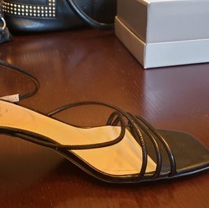 Women's strappy sandals